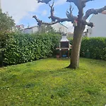 فيلة Maison Irrintzina *